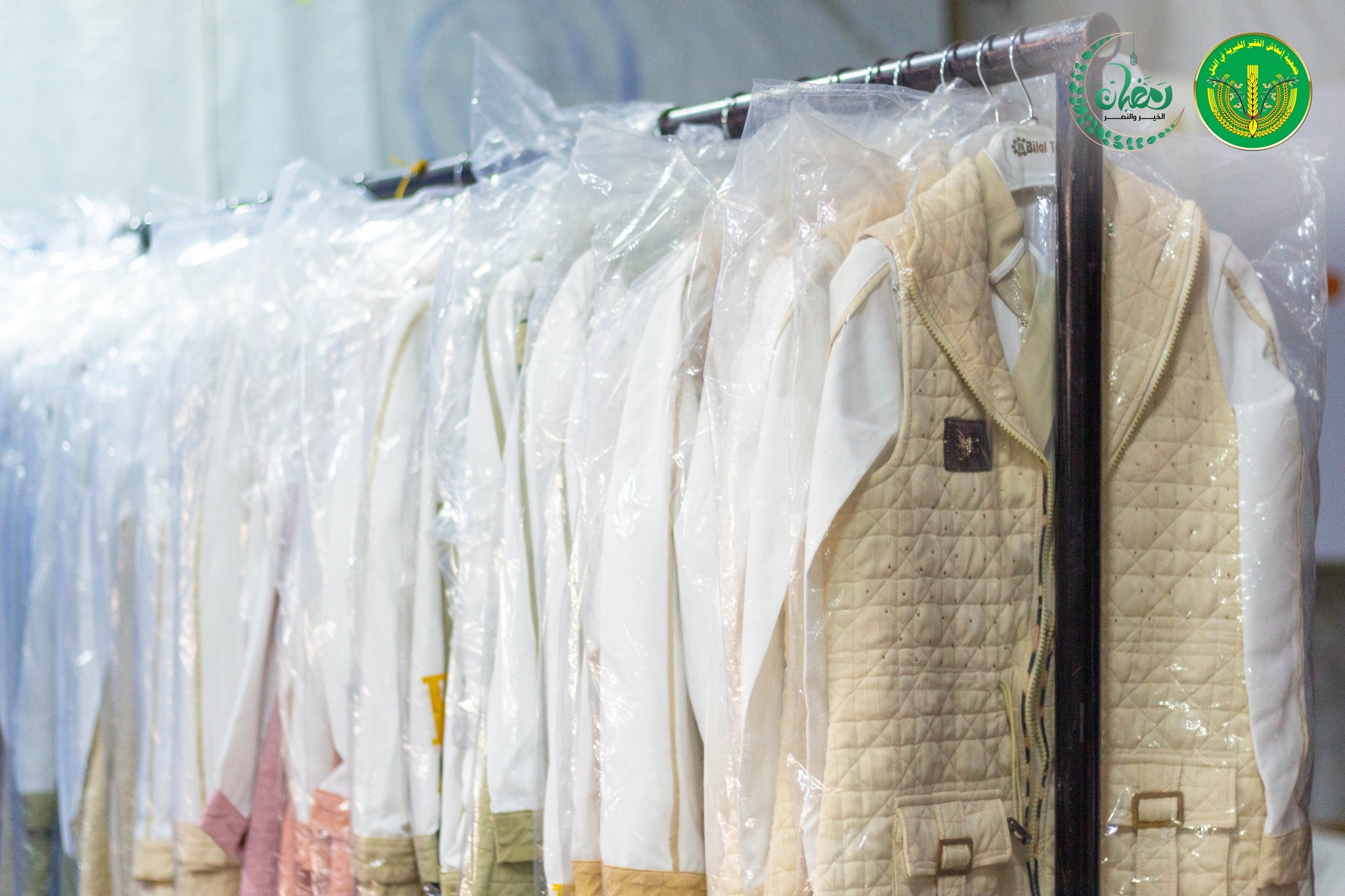 تم الانتهاء من توزيع رواتب المدرجين ل 1250 عائلة في شهر رمضان المبارك، مع تقديم بعض المساعدات💚✨